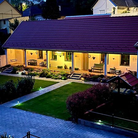 Ladislaus Schnaps-Haus Falusi Vendeghaz Csolnok Экстерьер фото